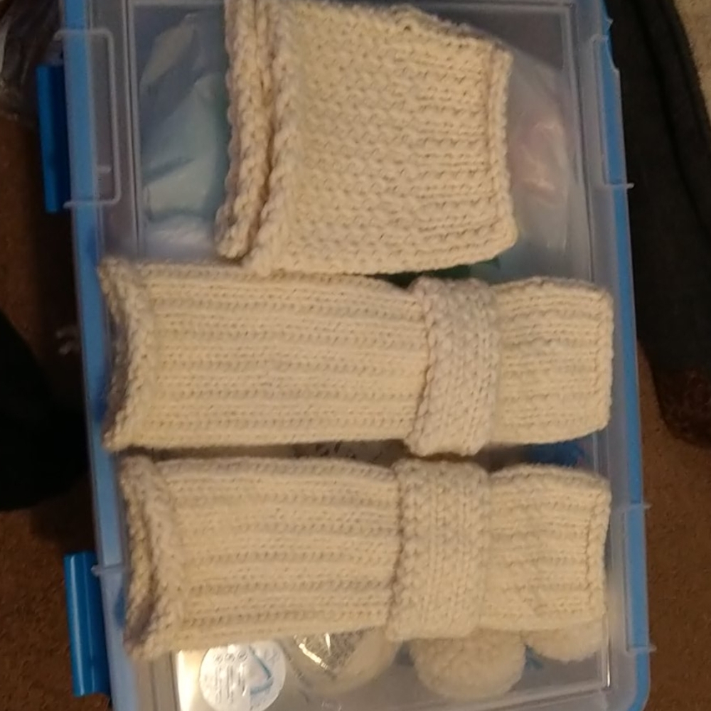 Cream colored Fingerless Gloves and Boot Cuffs